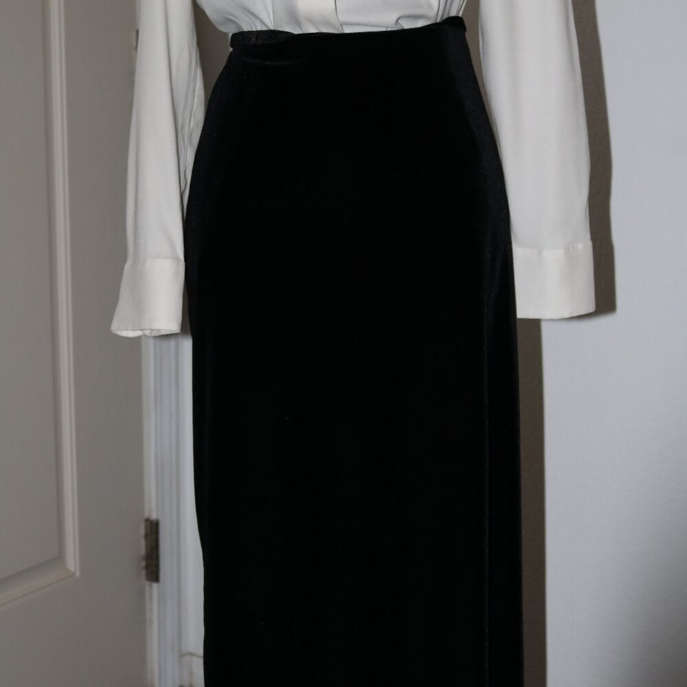 Black Velvet Midi Pencil skirt